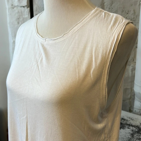 Freeloader | Playful Cat Print Tank Top - Picture 3 of 6